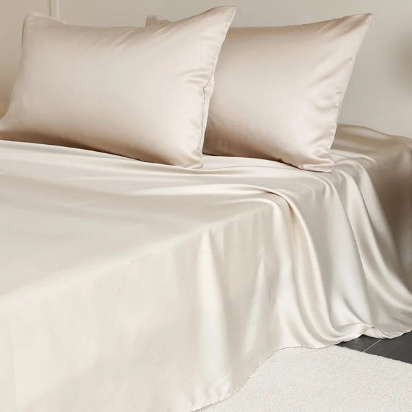 Drap plat uni en soie de mûrier couleur ivoire