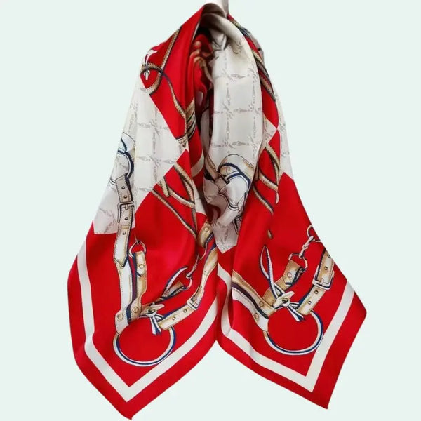Foulard carré pure soie motif équestre rouge