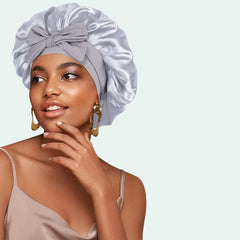 Bonnet de nuit brillant extensible en satin argenté