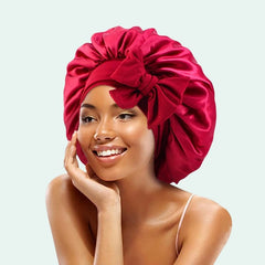Bonnet de nuit brillant extensible en satin bordeaux