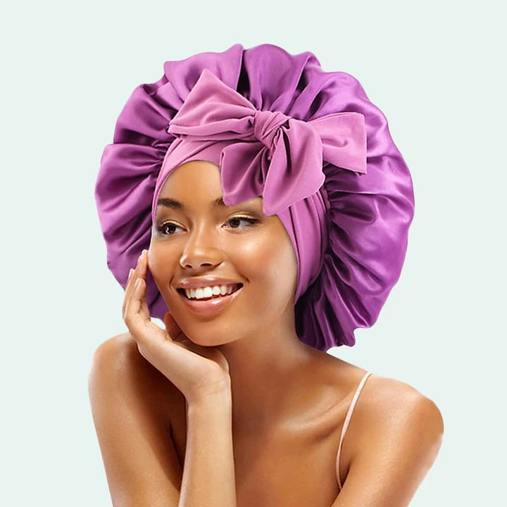 Bonnet de nuit brillant extensible en satin violet clair