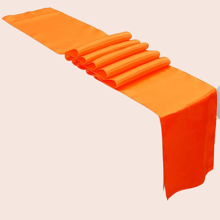 Chemin de table en satin orange
