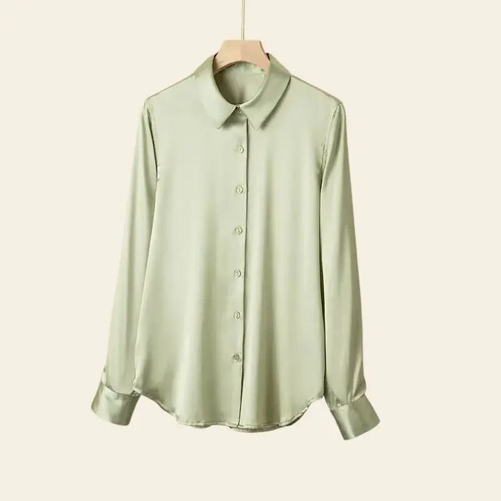 Chemise ample couleur pastel en soie et élasthanne vert pastel
