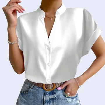 Chemise manches courtes et ourlet col mao en satin blanc