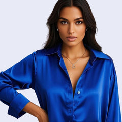Chemise décontractée bleu roi à col souple brillante en satin