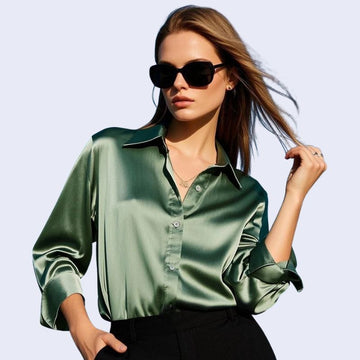 Chemise décontractée verte à col souple brillante en satin