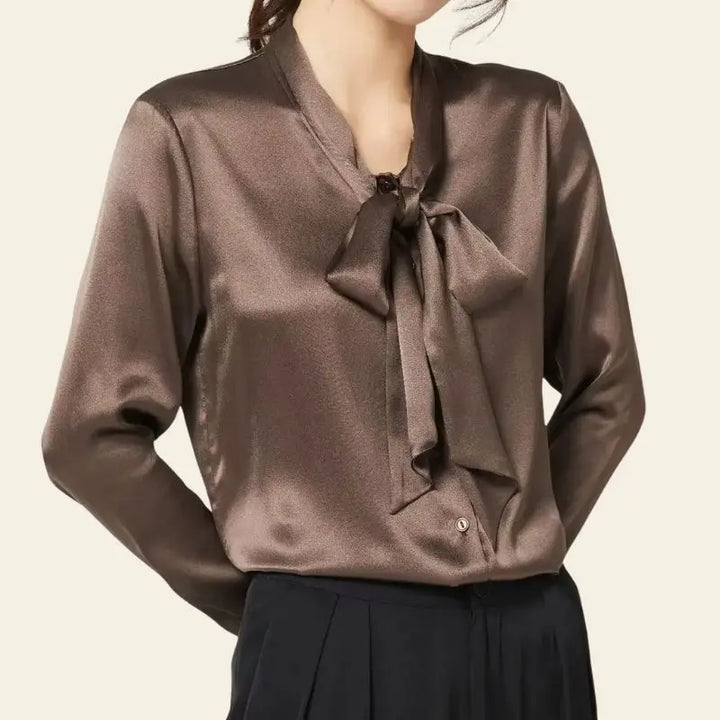 Chemise épaisse unie avec nœud en soie café