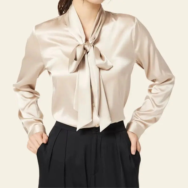 Chemise épaisse unie avec nœud en soie champagne