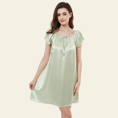 Chemise de nuit courte col carré en soie 19 mommes l Satin Lifestyle