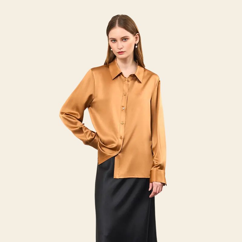 Chemise unie à large revers 90% soie couleur doré