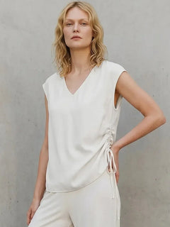 Chemisier col V sans manches en satin - Satin Lifestyle