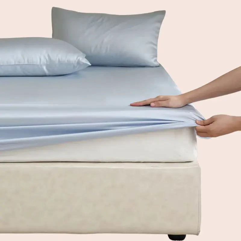 Drap-housse uni en soie de mûrier couleur bleu ciel