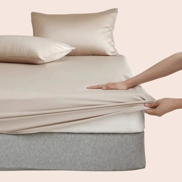 Drap-housse uni en soie de mûrier couleur ivoire