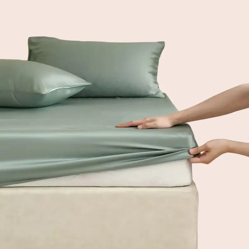 Drap-housse uni en soie de mûrier couleur vert menthe