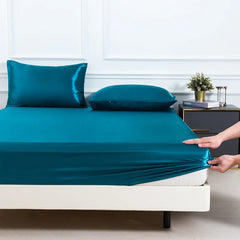 Drap-housse en satin brillant et taies d'oreillers bleu pétrole l Satin Lifestyle