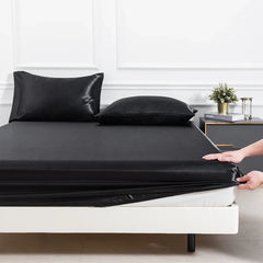 Drap-housse en satin brillant et taies d'oreillers noir l Satin Lifestyle
