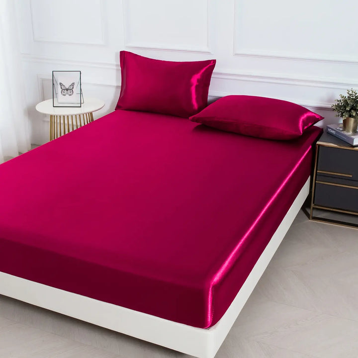 Drap-housse en satin brillant et taies d'oreillers rouge vif l Satin Lifestyle