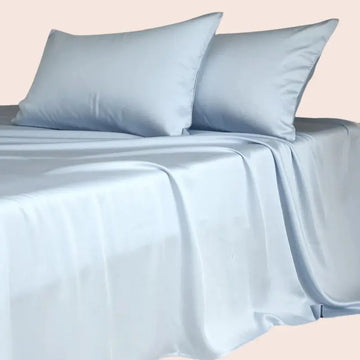 Drap plat uni en soie de mûrier couleur bleu ciel