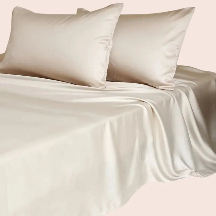 Drap plat uni en soie de mûrier couleur ivoire