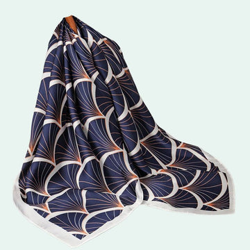 Foulard carré en satin motif éventails art déco bleu marine