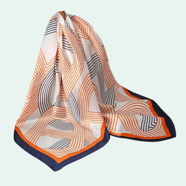 Foulard carré en satin motif géométrique orange