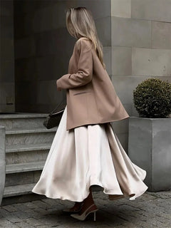 Jupe longue taille haute unie en satin l Satin Lifestyle