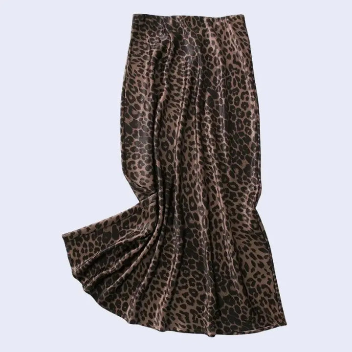 Jupe longue trapèze léopard en satin couleur marron