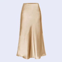 Jupe mi-longue unie avec fente latérale en satin couleur champagne