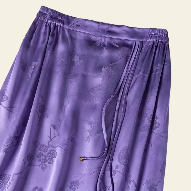 Haut d'une jupe mi-mollet jacquard à cordon ajustable en soie véritable couleur violet