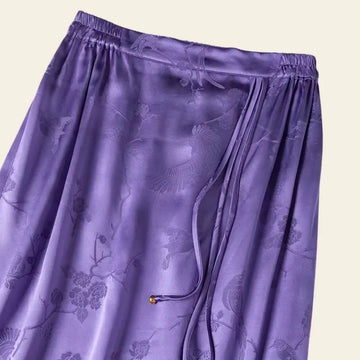 Haut d'une jupe mi-mollet jacquard à cordon ajustable en soie véritable couleur violet