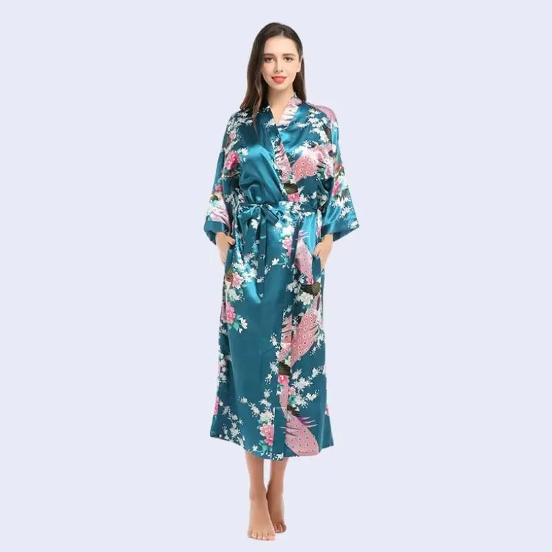 Kimono mi-long brillant imprimé floral en satin couleur bleu pétrole