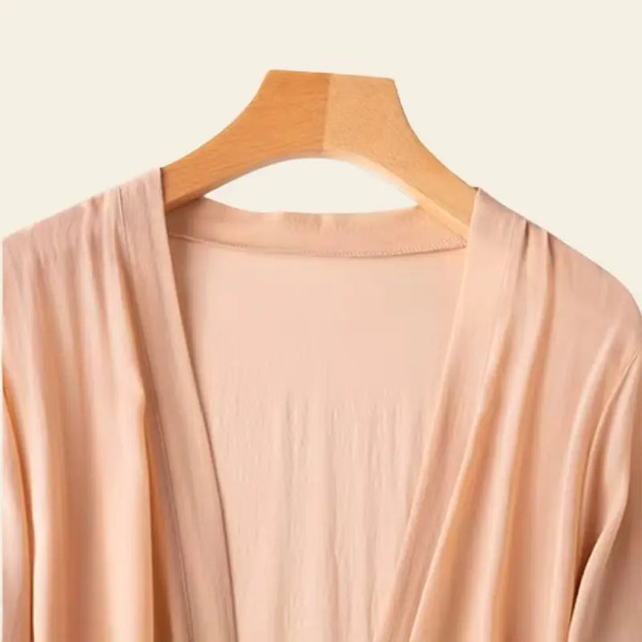 Haut du kimono de plage long uni en soie naturelle couleur champagne