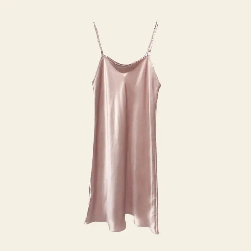 Mini-robe brillante à bretelles fines 100% soie couleur rose