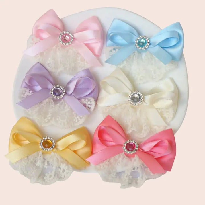 Modèles de nœuds rubans en satin et dentelle