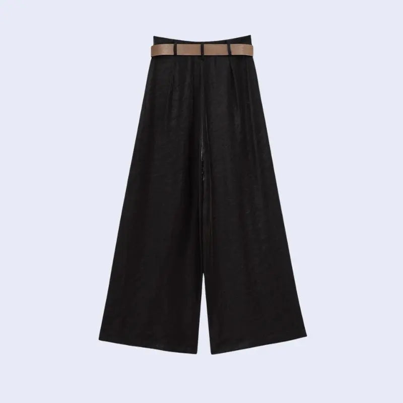 Dos d'un pantalon ample taille haute avec ceinture en satin noir