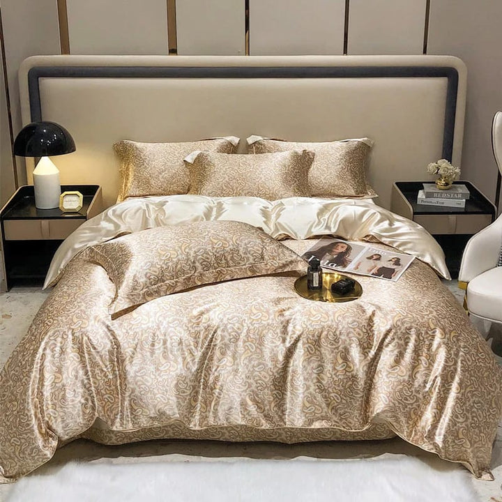 Parure de lit en soie dorée