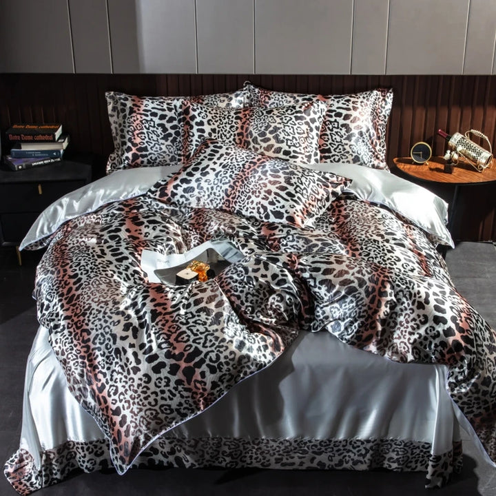 Parure de lit complète motifs jungle en soie | Satin Lifestyle