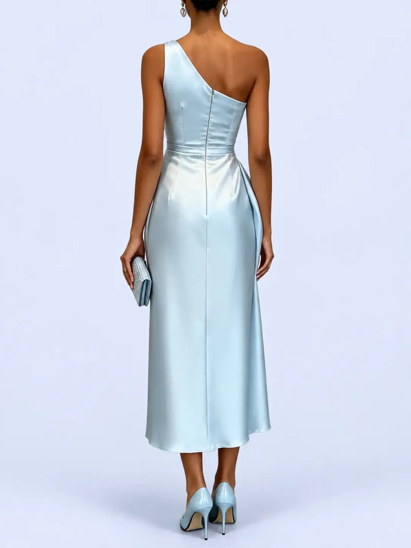 Robe cocktail plissée asymétrique en satin l Satin Lifestyle