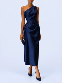 Robe cocktail plissée asymétrique en satin l Satin Lifestyle