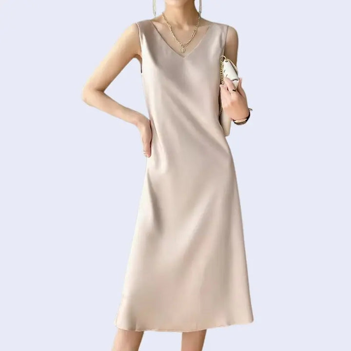 Robe élégante unie sans manches en satin beige