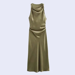 Robe longue sans manches effet plissée en satin couleur kaki