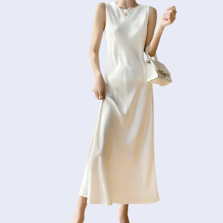 Robe midi sans manches unie en satin blanc