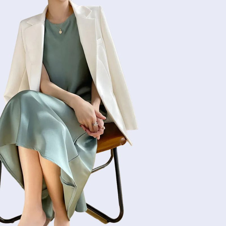 Robe midi sans manches unie en satin kaki