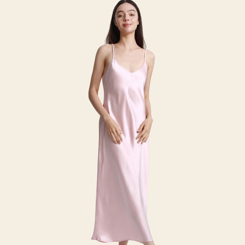 Robe de nuit longue unie en soie véritable rose