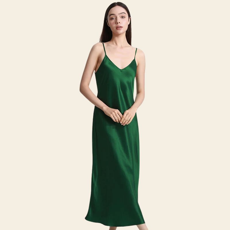 Robe de nuit longue unie en soie véritable vert