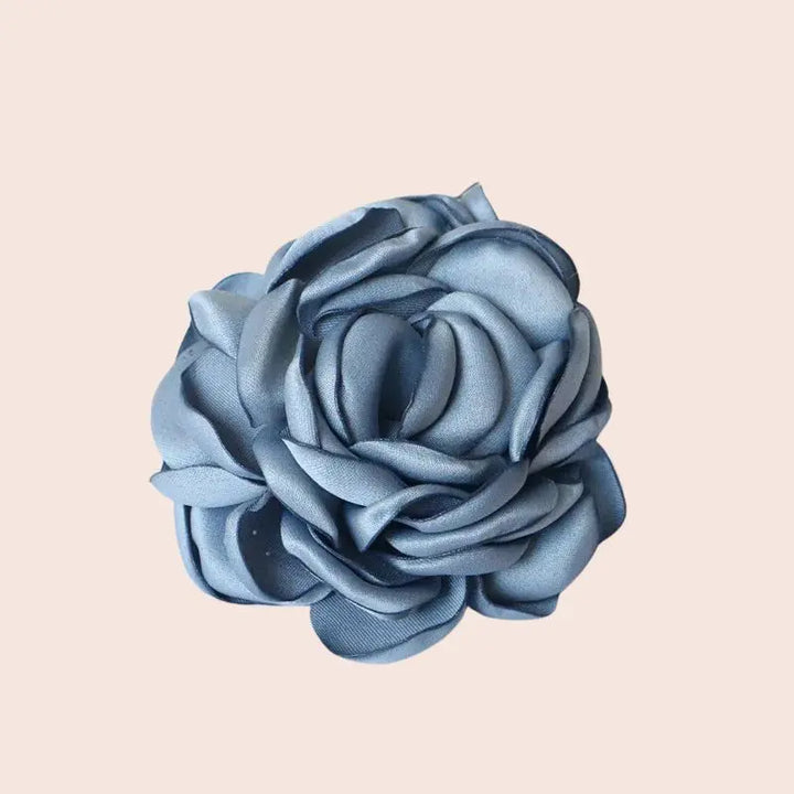 Roses ouvertes artificielles en satin de soie bleu