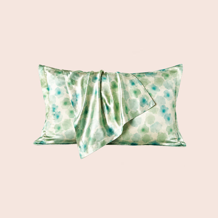 Taie rectangulaire florale en soie | Satin Lifestyle