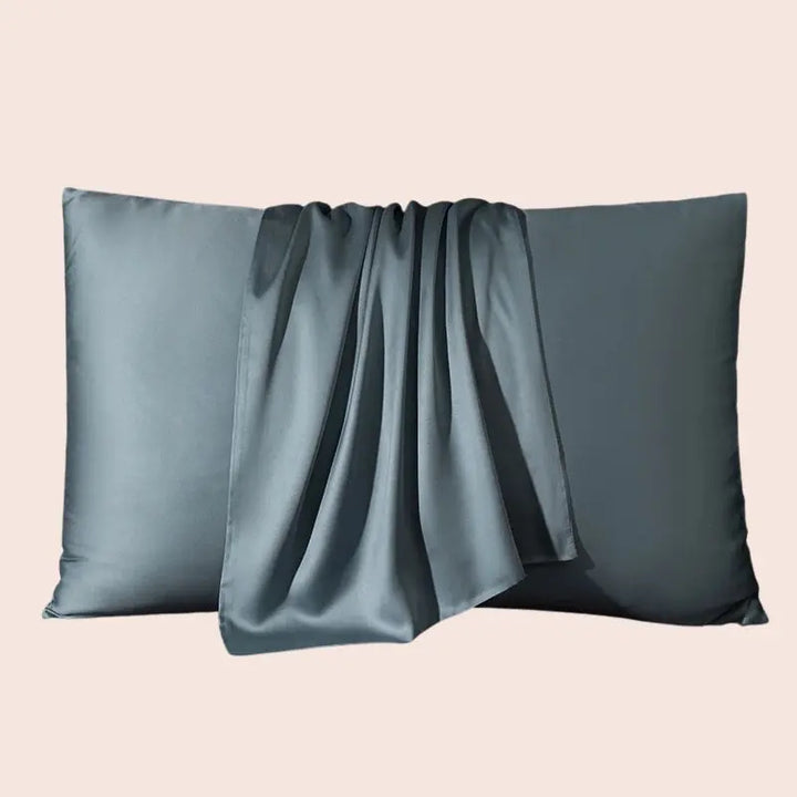 Taie d'oreiller bleue en soie de mûrier naturelle