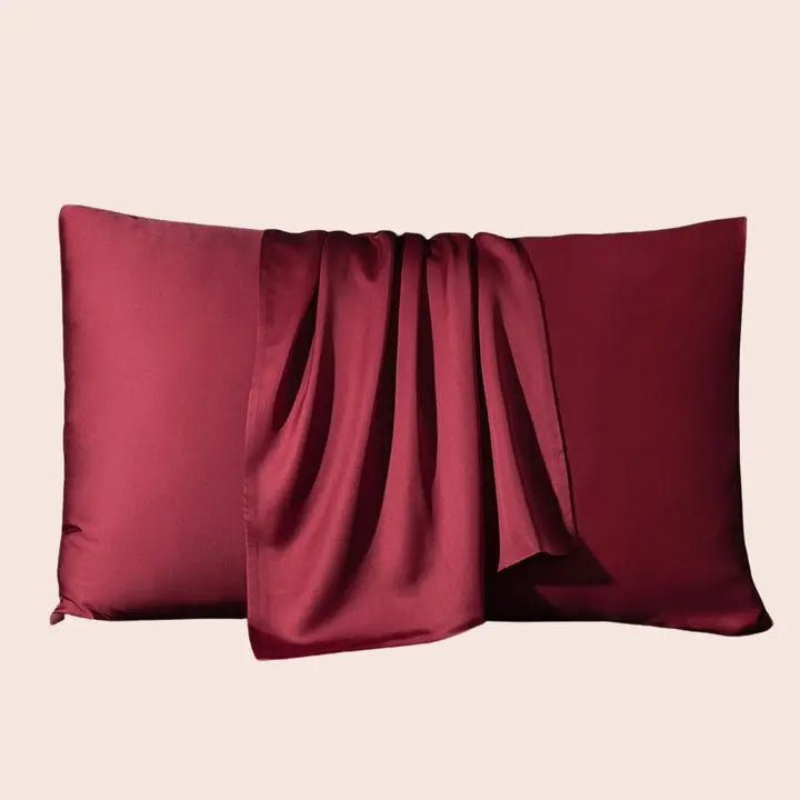 Taie d'oreiller bordeaux en soie de mûrier naturelle